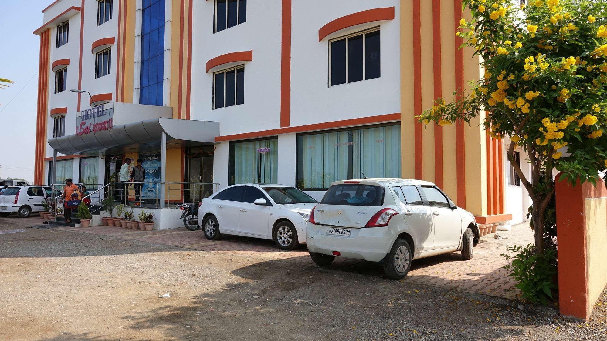 Hotel Sai Shraddha Shirdi Zewnętrze zdjęcie